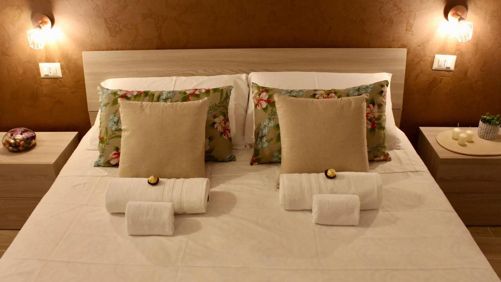 Settevanelle Apartments مازارا ديل فالو 0*,